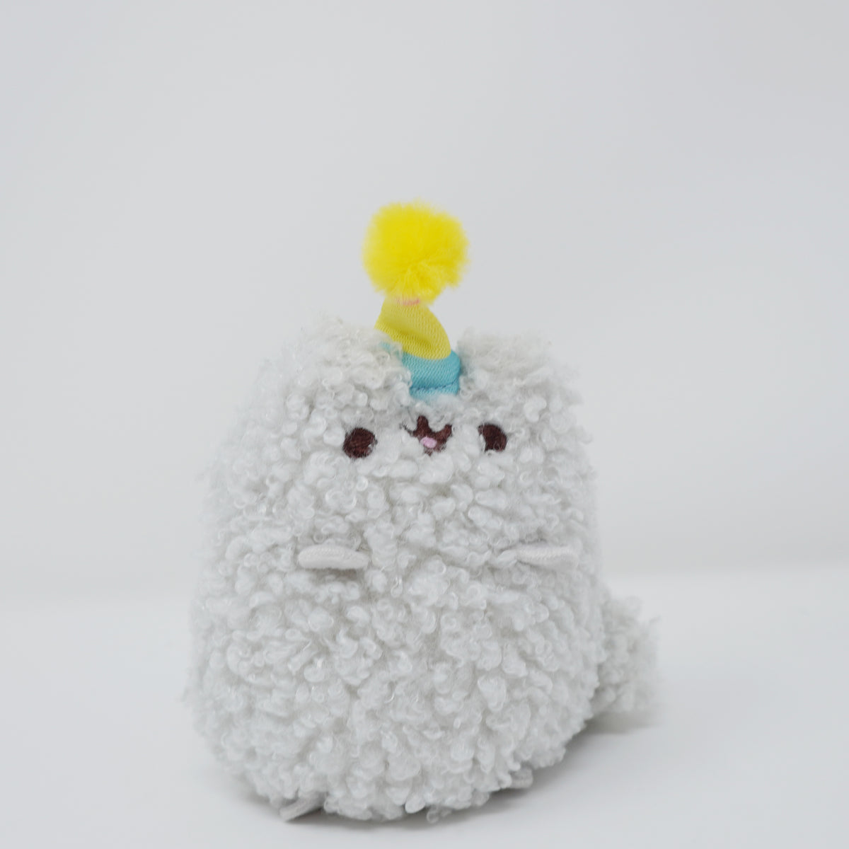 Pusheen Stormy Birthday Hat Fuzzy Plush GUND – Mary Bear