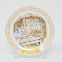 2004 Peter Rabbit 12 Months Mini Collectible Plate - Bunny - June