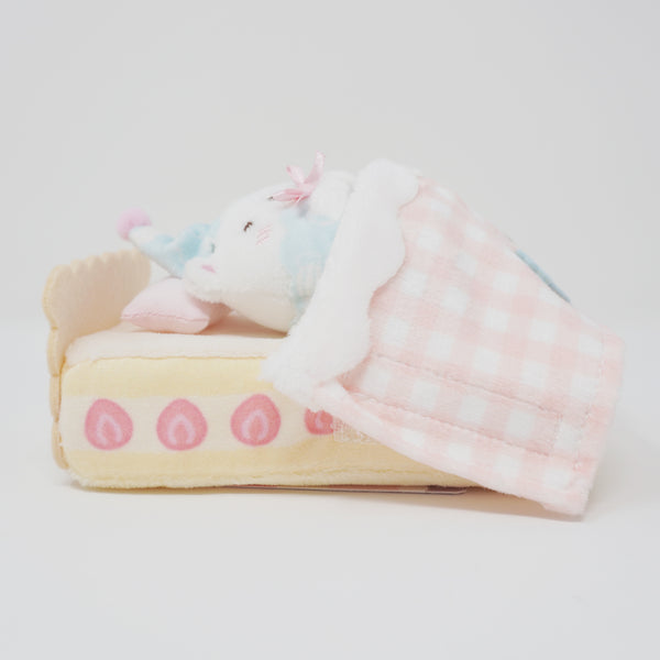 2021 Shirokuma in Cake Bed Tenori Plush - Sumikko Neko Siblings Sweet Shop - Sumikkogurashi Collection San-X
